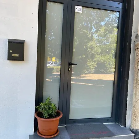 Two Bedroom Apartment N Split Exterior photo